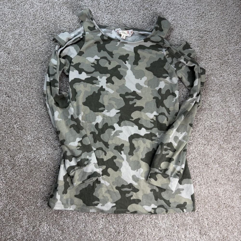 Pink Republic Shirt Juniors M Green Camo Cold Shoulder Long Sleeve Knit T-Shirt